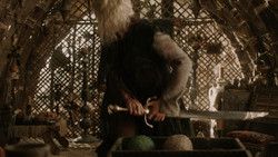 extant_GameOfThrones_1x06-AGoldenCrown_1972