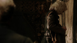 extant_GameOfThrones_1x06-AGoldenCrown_2000