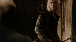 extant_GameOfThrones_1x06-AGoldenCrown_2003