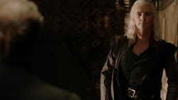 extant_GameOfThrones_1x06-AGoldenCrown_2006