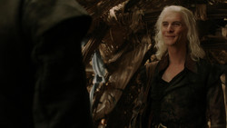 extant_GameOfThrones_1x06-AGoldenCrown_2075