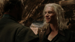 extant_GameOfThrones_1x06-AGoldenCrown_2080