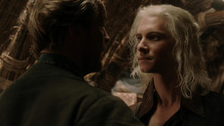 extant_GameOfThrones_1x06-AGoldenCrown_2146