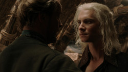 extant_GameOfThrones_1x06-AGoldenCrown_2147