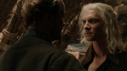 extant_GameOfThrones_1x06-AGoldenCrown_2157