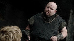 extant_GameOfThrones_1x06-AGoldenCrown_2316