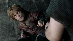 extant_GameOfThrones_1x06-AGoldenCrown_2338