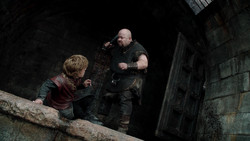 extant_GameOfThrones_1x06-AGoldenCrown_2382