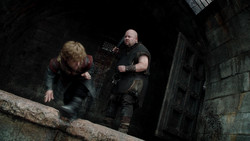 extant_GameOfThrones_1x06-AGoldenCrown_2387