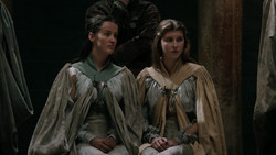 extant_GameOfThrones_1x06-AGoldenCrown_2442
