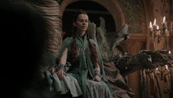 extant_GameOfThrones_1x06-AGoldenCrown_2463