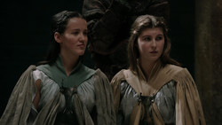 extant_GameOfThrones_1x06-AGoldenCrown_2586