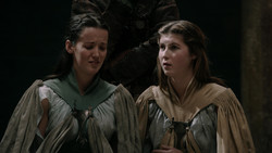 extant_GameOfThrones_1x06-AGoldenCrown_2589