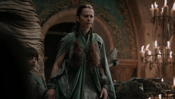 extant_GameOfThrones_1x06-AGoldenCrown_2598