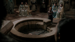 extant_GameOfThrones_1x06-AGoldenCrown_2613