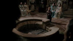 extant_GameOfThrones_1x06-AGoldenCrown_2625