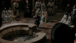 extant_GameOfThrones_1x06-AGoldenCrown_2670