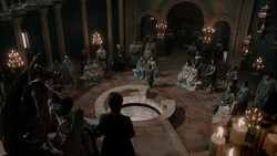 extant_GameOfThrones_1x06-AGoldenCrown_2799