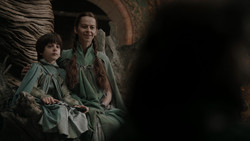 extant_GameOfThrones_1x06-AGoldenCrown_2855