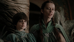 extant_GameOfThrones_1x06-AGoldenCrown_2877