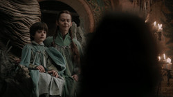 extant_GameOfThrones_1x06-AGoldenCrown_2923