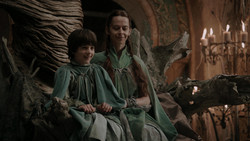 extant_GameOfThrones_1x06-AGoldenCrown_2979