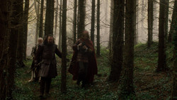 extant_GameOfThrones_1x06-AGoldenCrown_3027