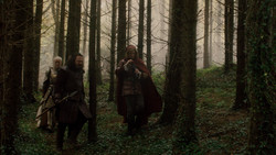 extant_GameOfThrones_1x06-AGoldenCrown_3028