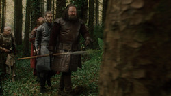 extant_GameOfThrones_1x06-AGoldenCrown_3059