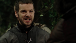 extant_GameOfThrones_1x06-AGoldenCrown_3172