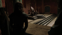 extant_GameOfThrones_1x06-AGoldenCrown_3227