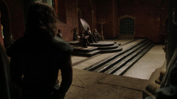 extant_GameOfThrones_1x06-AGoldenCrown_3232
