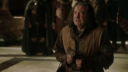 extant_GameOfThrones_1x06-AGoldenCrown_3272