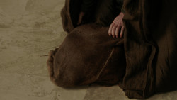 extant_GameOfThrones_1x06-AGoldenCrown_3296