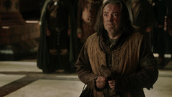 extant_GameOfThrones_1x06-AGoldenCrown_3331