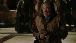 extant_GameOfThrones_1x06-AGoldenCrown_3354