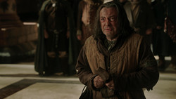 extant_GameOfThrones_1x06-AGoldenCrown_3368