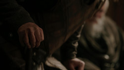 extant_GameOfThrones_1x06-AGoldenCrown_3501