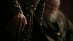 extant_GameOfThrones_1x06-AGoldenCrown_3502