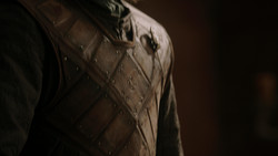 extant_GameOfThrones_1x06-AGoldenCrown_3510