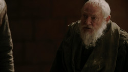 extant_GameOfThrones_1x06-AGoldenCrown_3574
