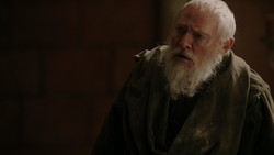 extant_GameOfThrones_1x06-AGoldenCrown_3596