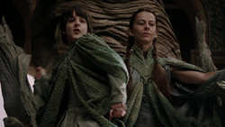 extant_GameOfThrones_1x06-AGoldenCrown_3707