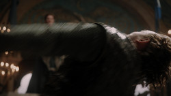 extant_GameOfThrones_1x06-AGoldenCrown_3776