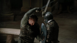 extant_GameOfThrones_1x06-AGoldenCrown_3783