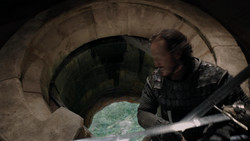 extant_GameOfThrones_1x06-AGoldenCrown_3784