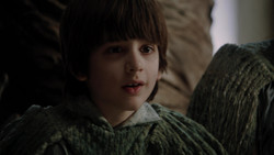 extant_GameOfThrones_1x06-AGoldenCrown_3804