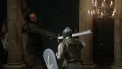 extant_GameOfThrones_1x06-AGoldenCrown_3812