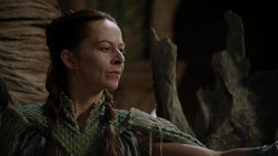 extant_GameOfThrones_1x06-AGoldenCrown_3850