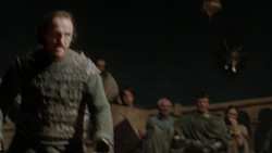 extant_GameOfThrones_1x06-AGoldenCrown_3902